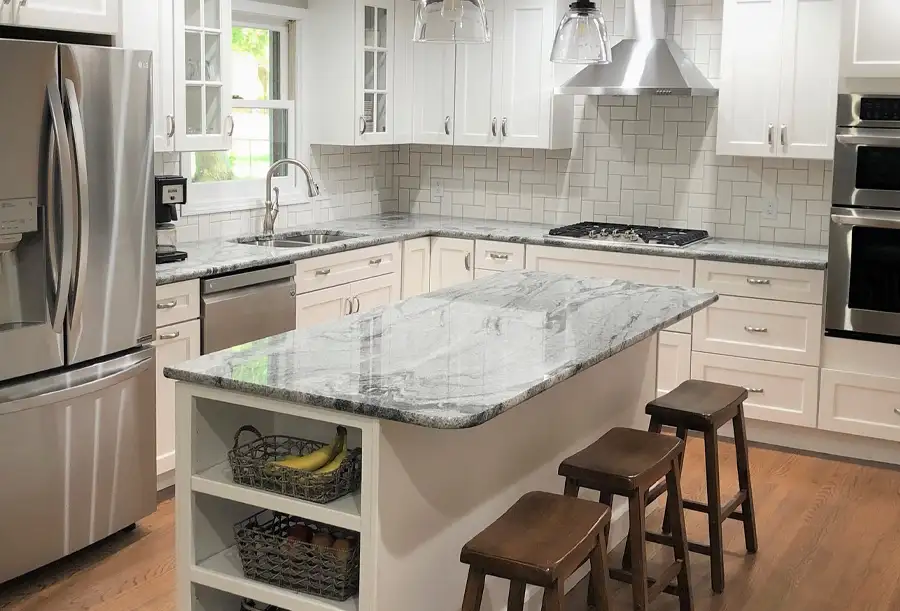 Cabinetland of Springfield, Inc. - remodeled kitchen, with new Quartz countertops - Springfield, IL
